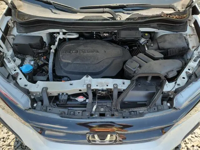 2021 HONDA PILOT SE  