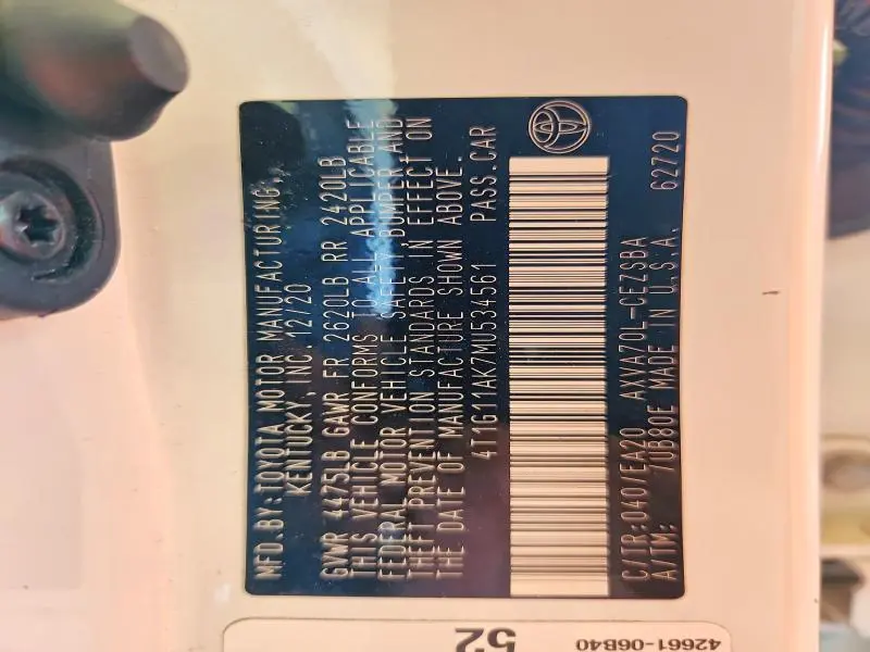 2021 TOYOTA CAMRY SE  