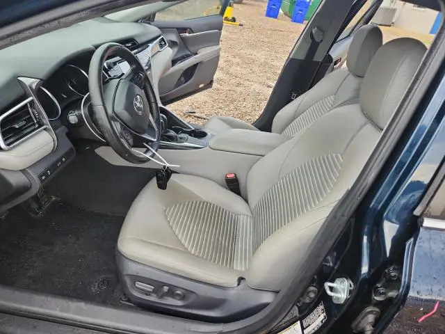 2018 TOYOTA CAMRY SE  