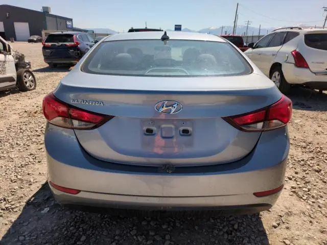 2016 HYUNDAI ELANTRA SE  