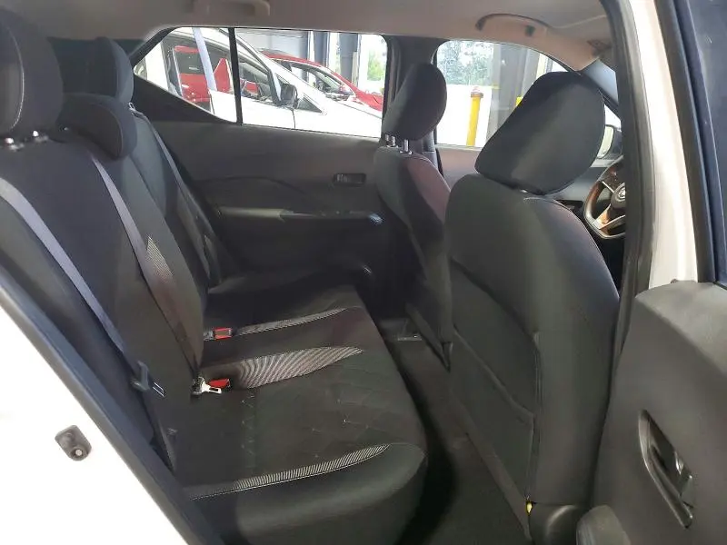2019 NISSAN KICKS S  