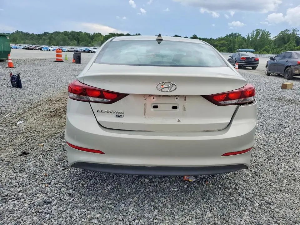 2017 HYUNDAI ELANTRA SE  
