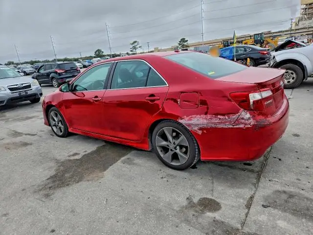 2014 TOYOTA CAMRY SE  