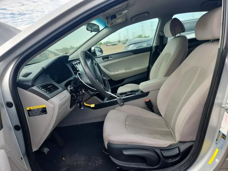 2017 HYUNDAI SONATA SE  