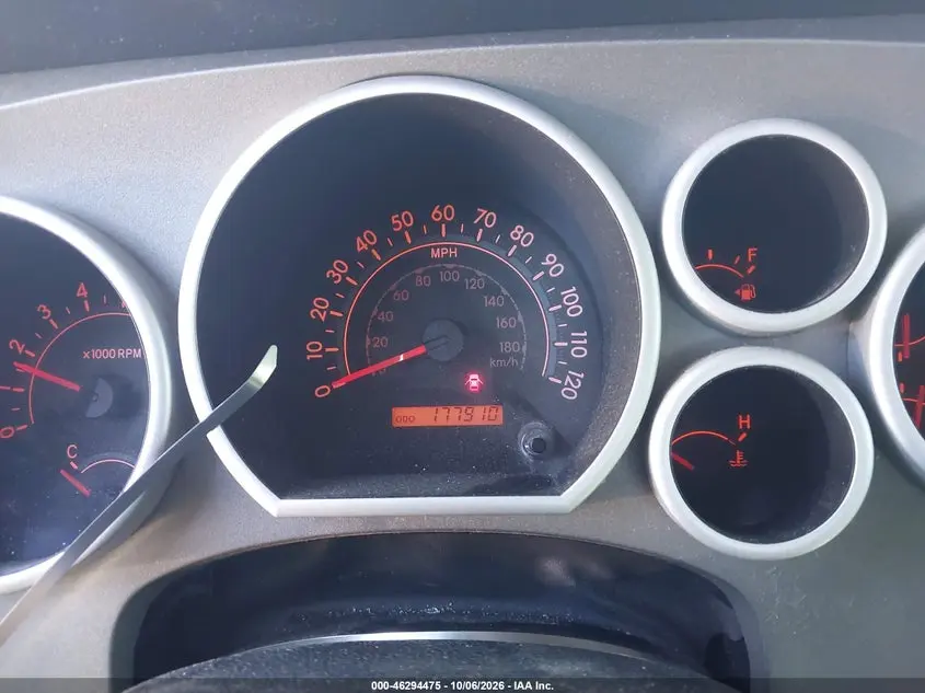 2011 TOYOTA TUNDRA GRADE 5.7L V8