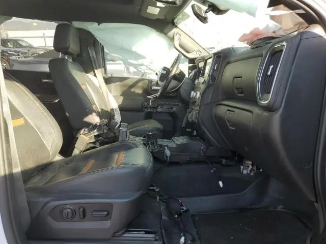 2021 GMC SIERRA K2500 AT4  