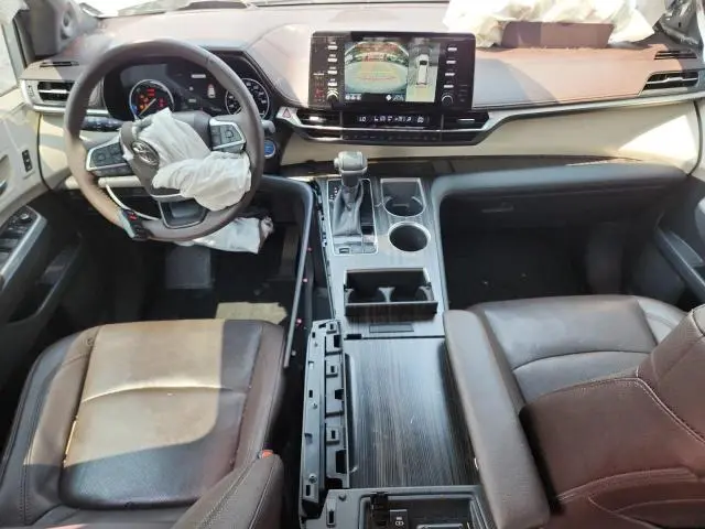 2021 TOYOTA SIENNA LIMITED  