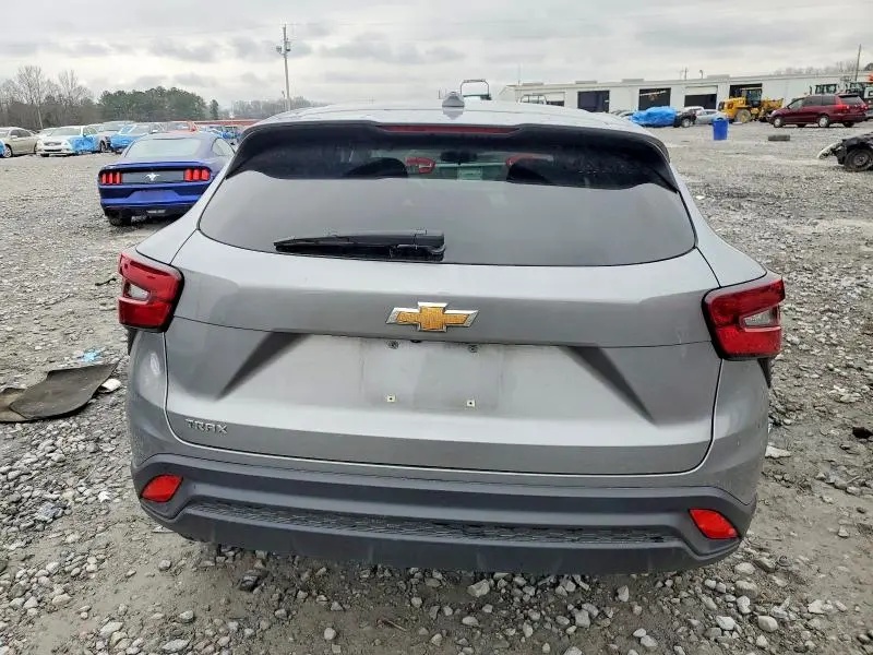 2024 CHEVROLET TRAX LS  