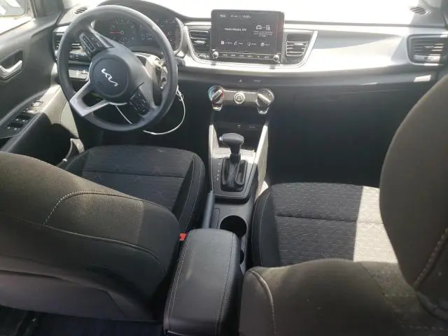 2022 KIA RIO LX  