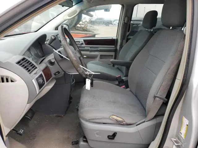 2010 CHRYSLER TOWN & COUNTRY TOURING  