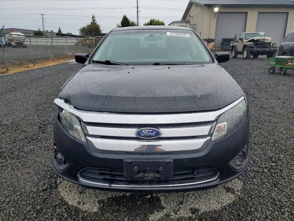 2011 FORD FUSION SE  