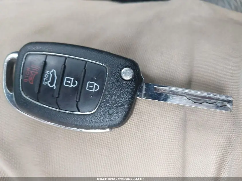 2017 HYUNDAI SANTA FE SPORT 2.4L