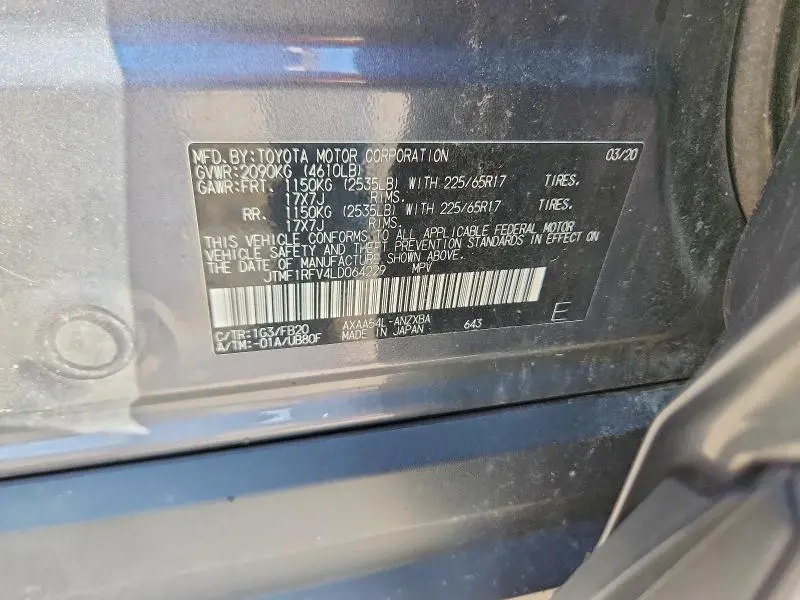 2020 TOYOTA RAV4 LE  
