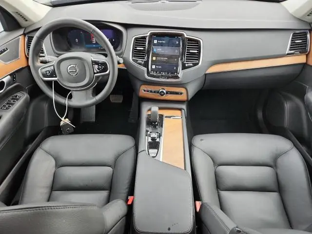 2024 VOLVO XC90 PLUS
