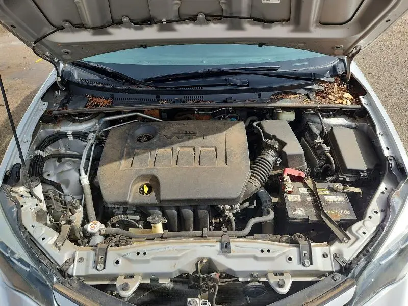 2018 TOYOTA COROLLA SE  