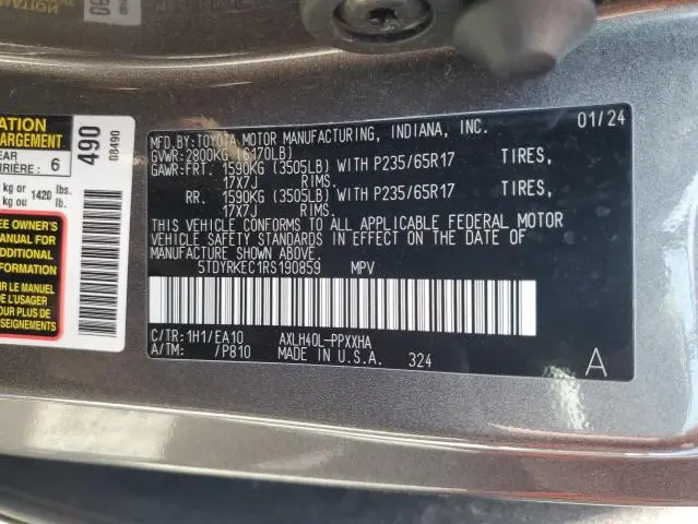 2024 TOYOTA SIENNA XLE  