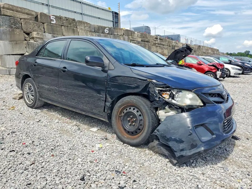 2013 TOYOTA COROLLA LE  