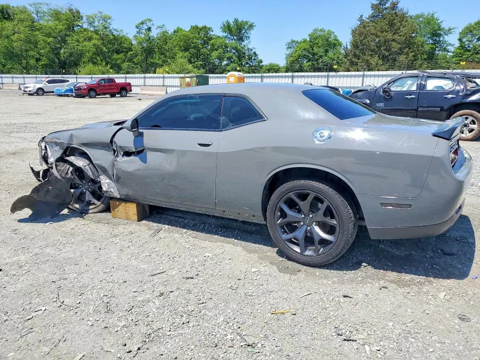 2023 DODGE CHALLENGER SXT  
