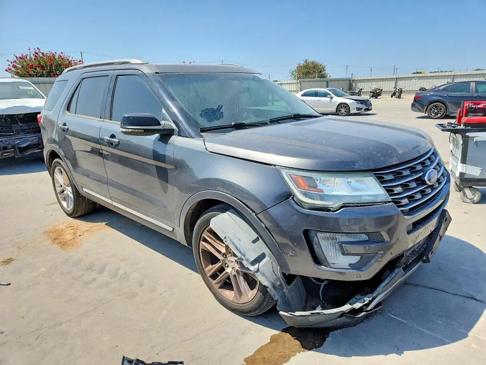 2016 FORD EXPLORER XLT  