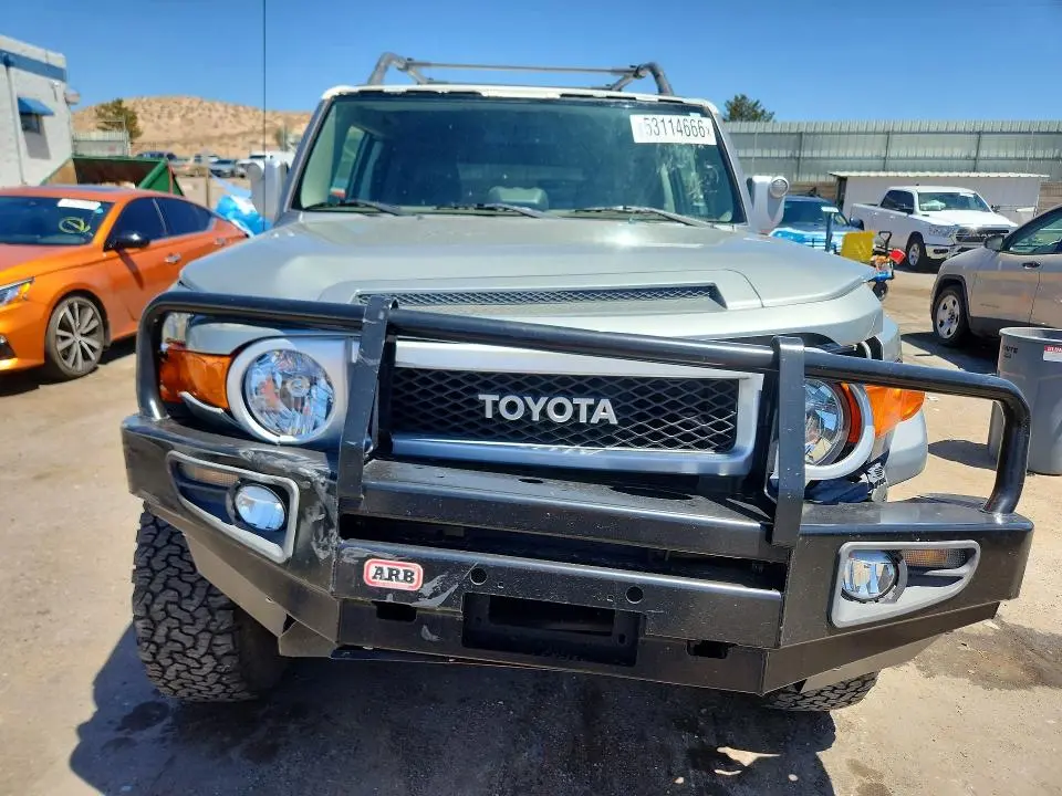 2010 TOYOTA FJ CRUISER BASE  