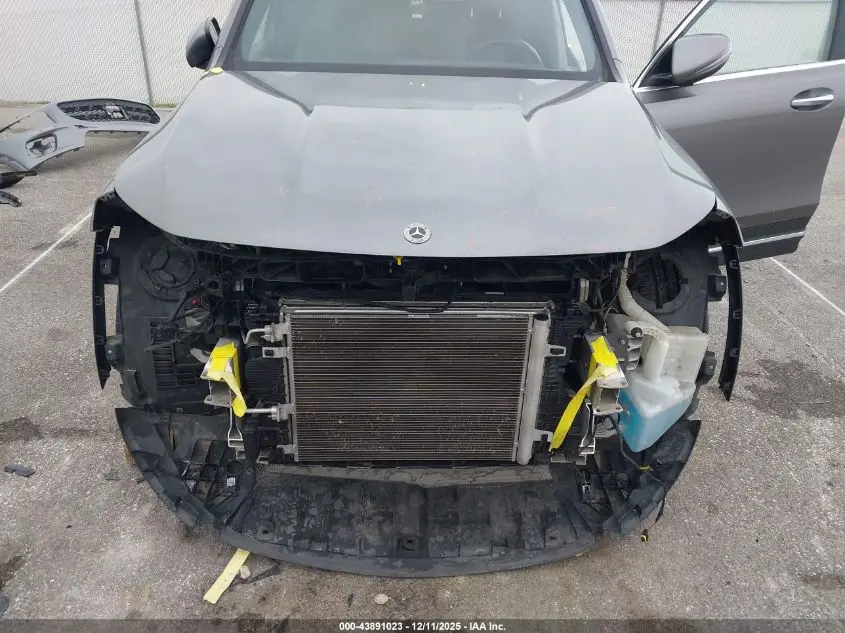 2021 MERCEDES-BENZ GLB 250  