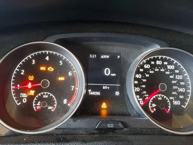 2015 VOLKSWAGEN GOLF   