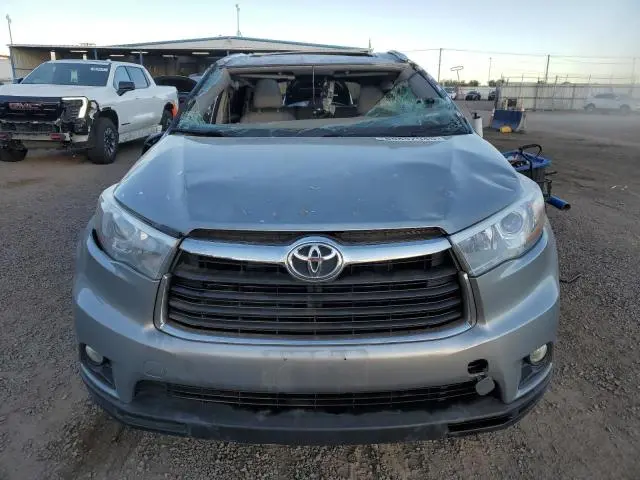 2016 TOYOTA HIGHLANDER XLE  