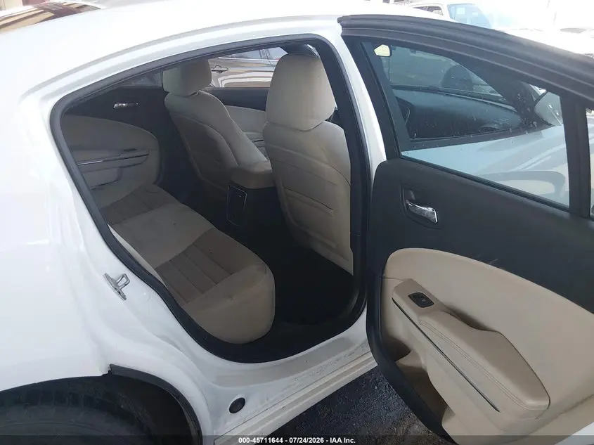 2013 DODGE CHARGER SE