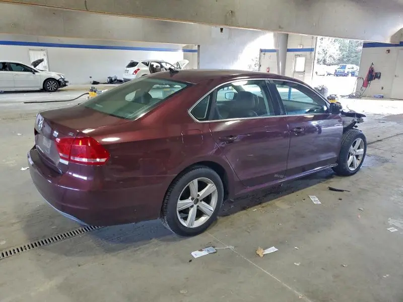 2013 VOLKSWAGEN PASSAT SE  