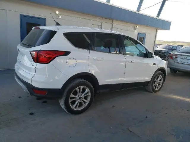 2019 FORD ESCAPE SE  