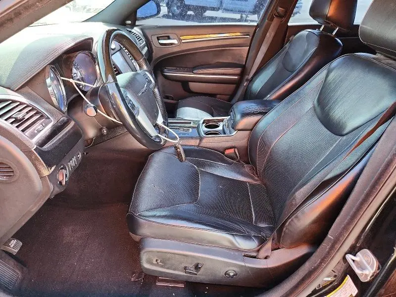 2013 CHRYSLER 300C   
