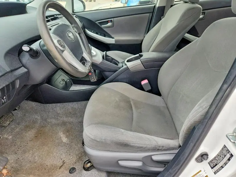 2013 TOYOTA PRIUS TWO  