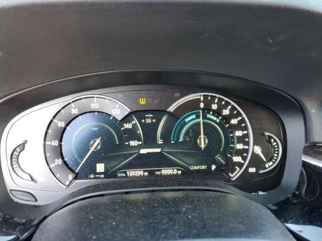 2019 BMW 530E   