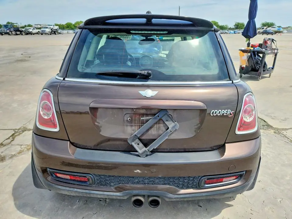 2013 MINI COOPER S  