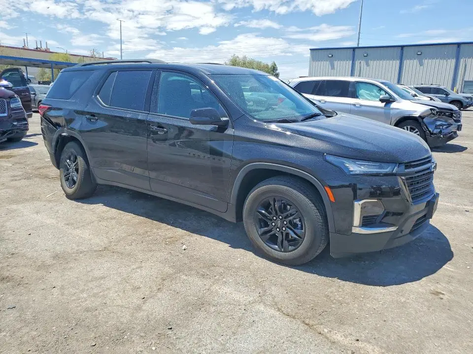 2022 CHEVROLET TRAVERSE LS  
