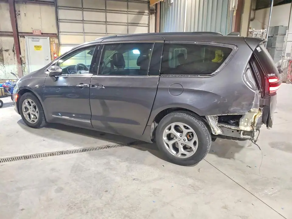 2022 CHRYSLER PACIFICA LIMITED  