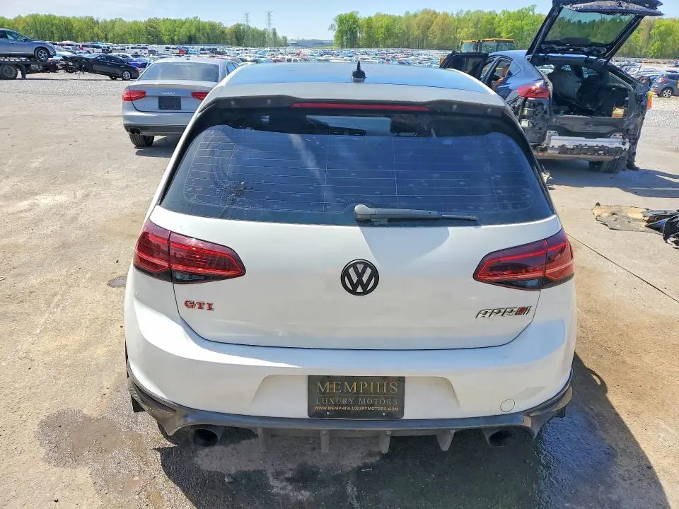 2017 VOLKSWAGEN GTI S  