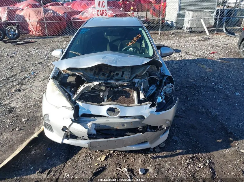 2013 TOYOTA PRIUS C TWO