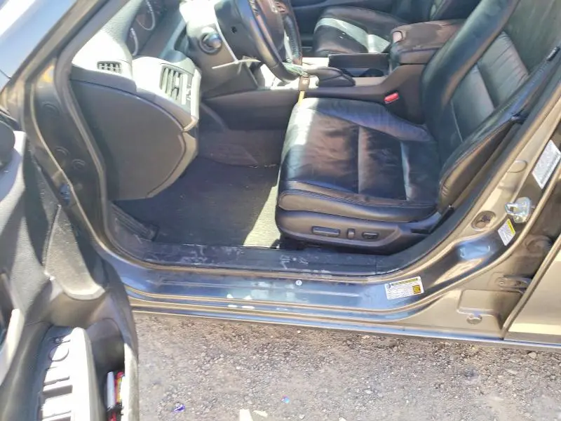 2011 HONDA ACCORD SE  