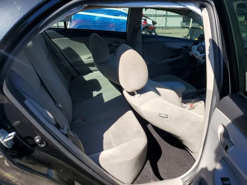 2013 TOYOTA COROLLA LE  