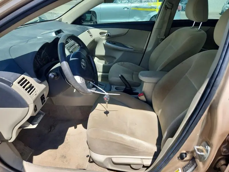 2012 TOYOTA COROLLA LE  