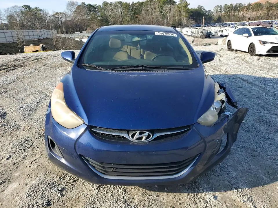 2013 HYUNDAI ELANTRA GLS  