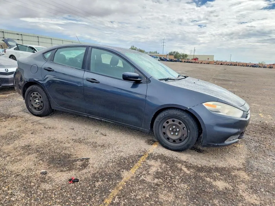 2013 DODGE DART SE  