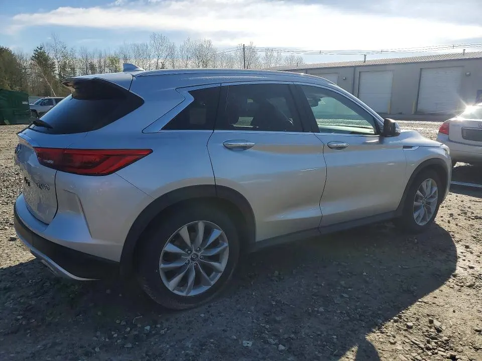2019 INFINITI QX50 LUXE  