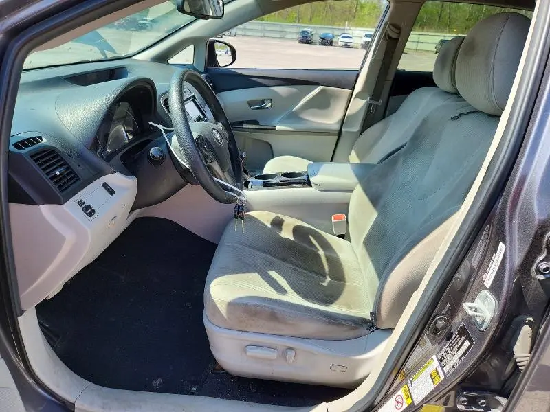 2015 TOYOTA VENZA LE  
