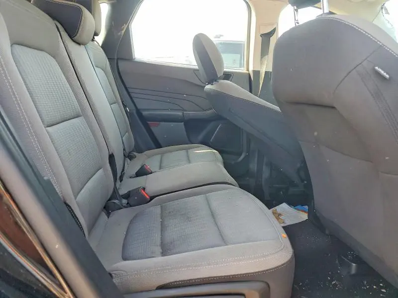 2022 FORD ESCAPE S  