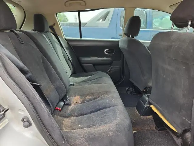 2012 NISSAN VERSA S  
