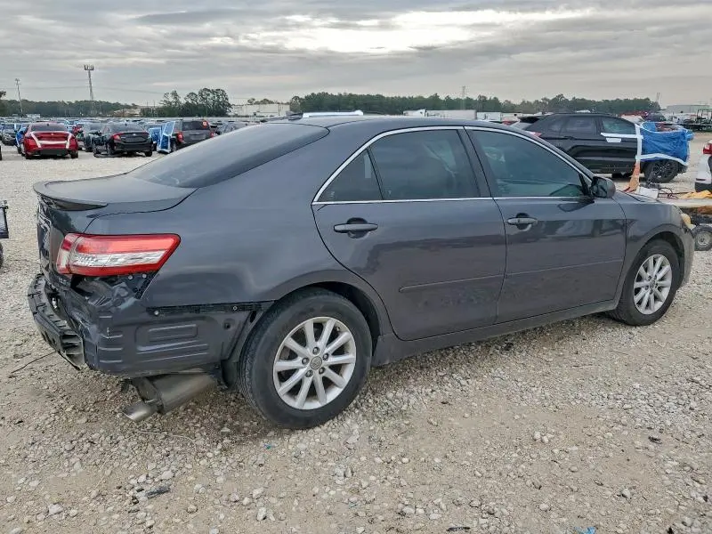 2010 TOYOTA CAMRY SE  