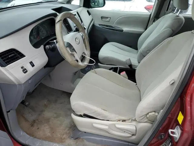 2011 TOYOTA SIENNA BASE