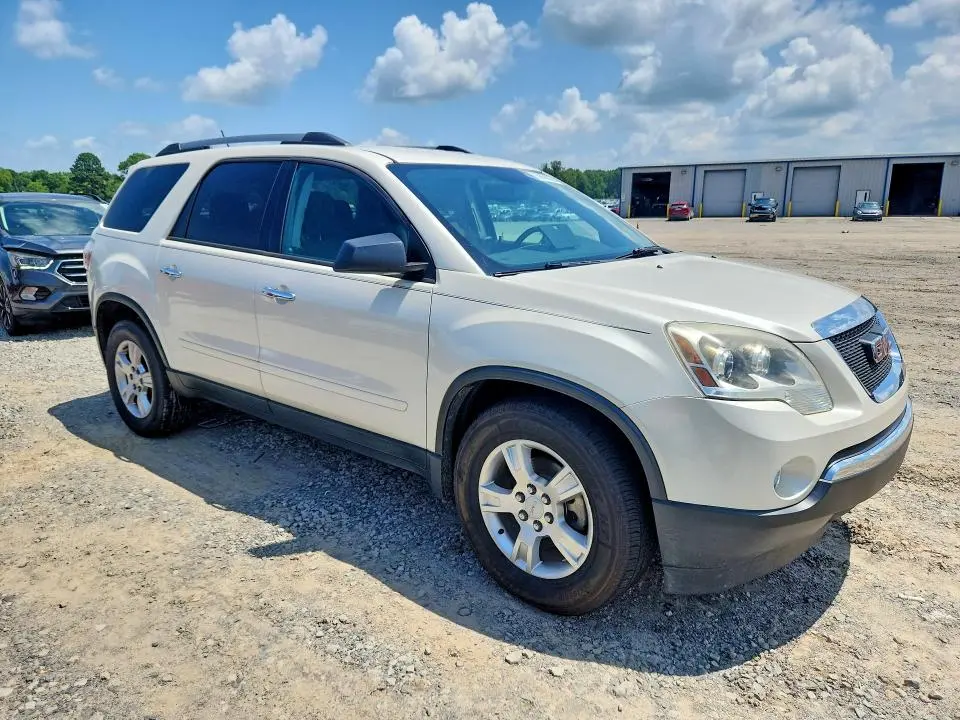 2011 GMC ACADIA SLE  